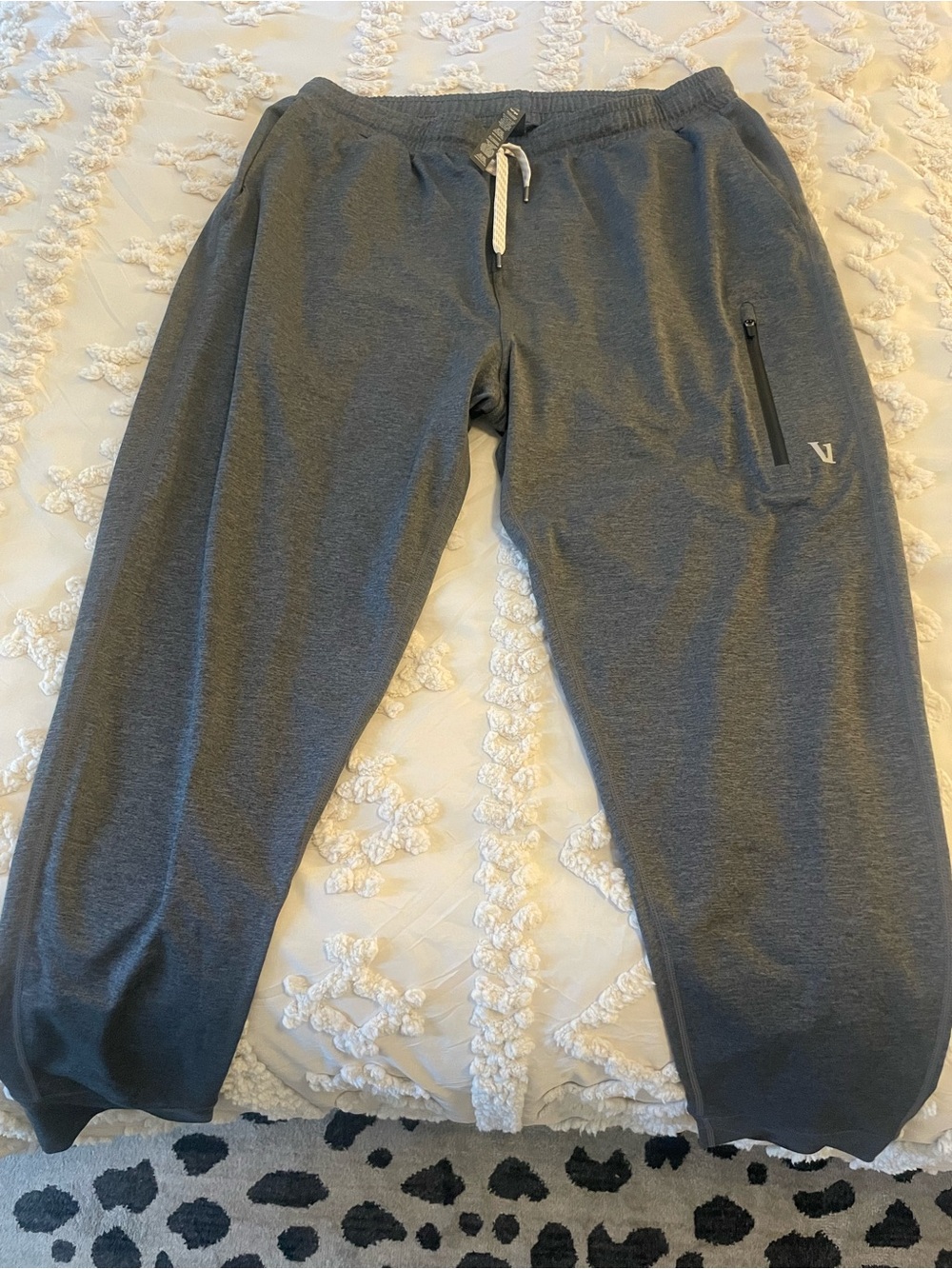 Men’s Vuori Sunday Performance Joggers - Gray - Picture 4 of 7